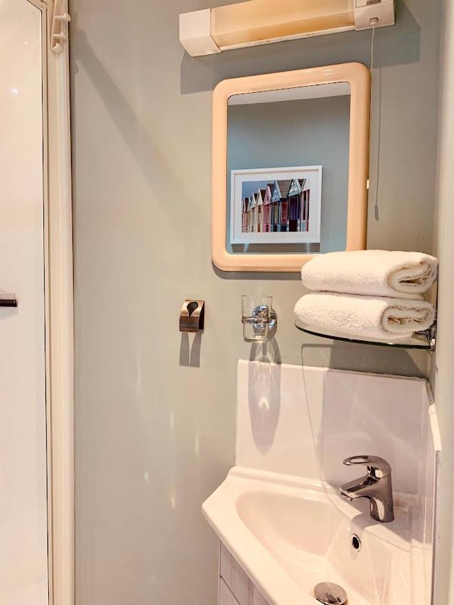 Royal Mile Apt, Just 1 Min From Edinburgh Castle! Exteriör bild
