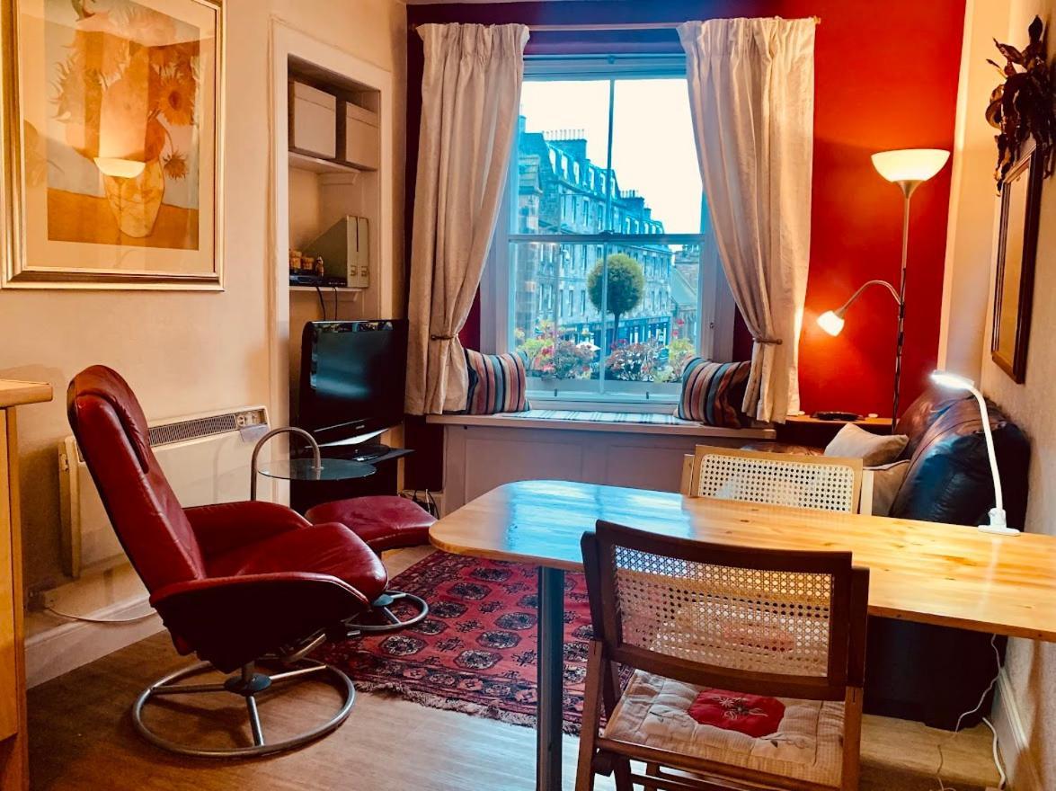 Royal Mile Apt, Just 1 Min From Edinburgh Castle! Exteriör bild